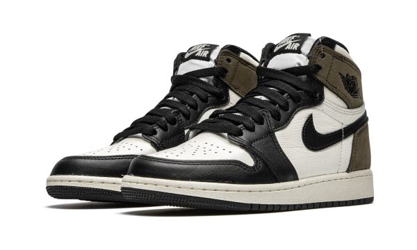 Air Jordan 1 High OG 'Dark Mocha' 555088-105
