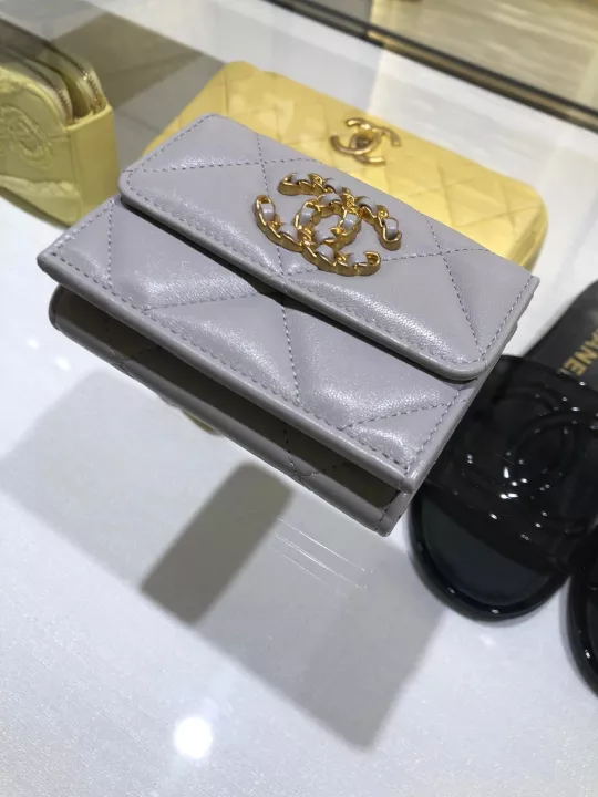 Arrive immediately?? Domestic ??19 Small Flap Wallet